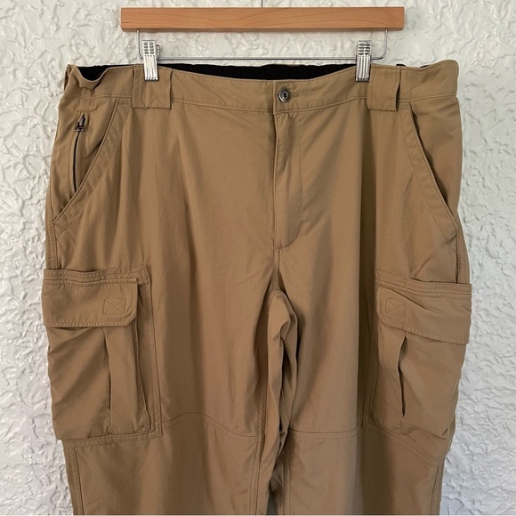 Duluth Trading Men’s Dry on the Fly Cargo Pants Tan 2XLx32 - Picture 3 of 9